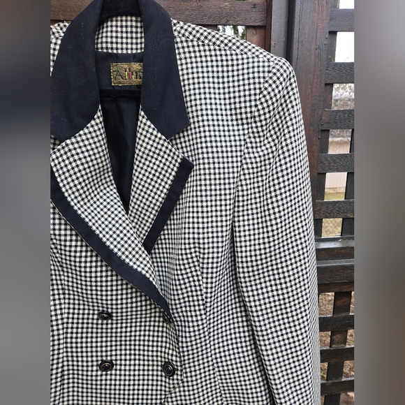 Vintage Black & White Blazer - Picture 3 of 10